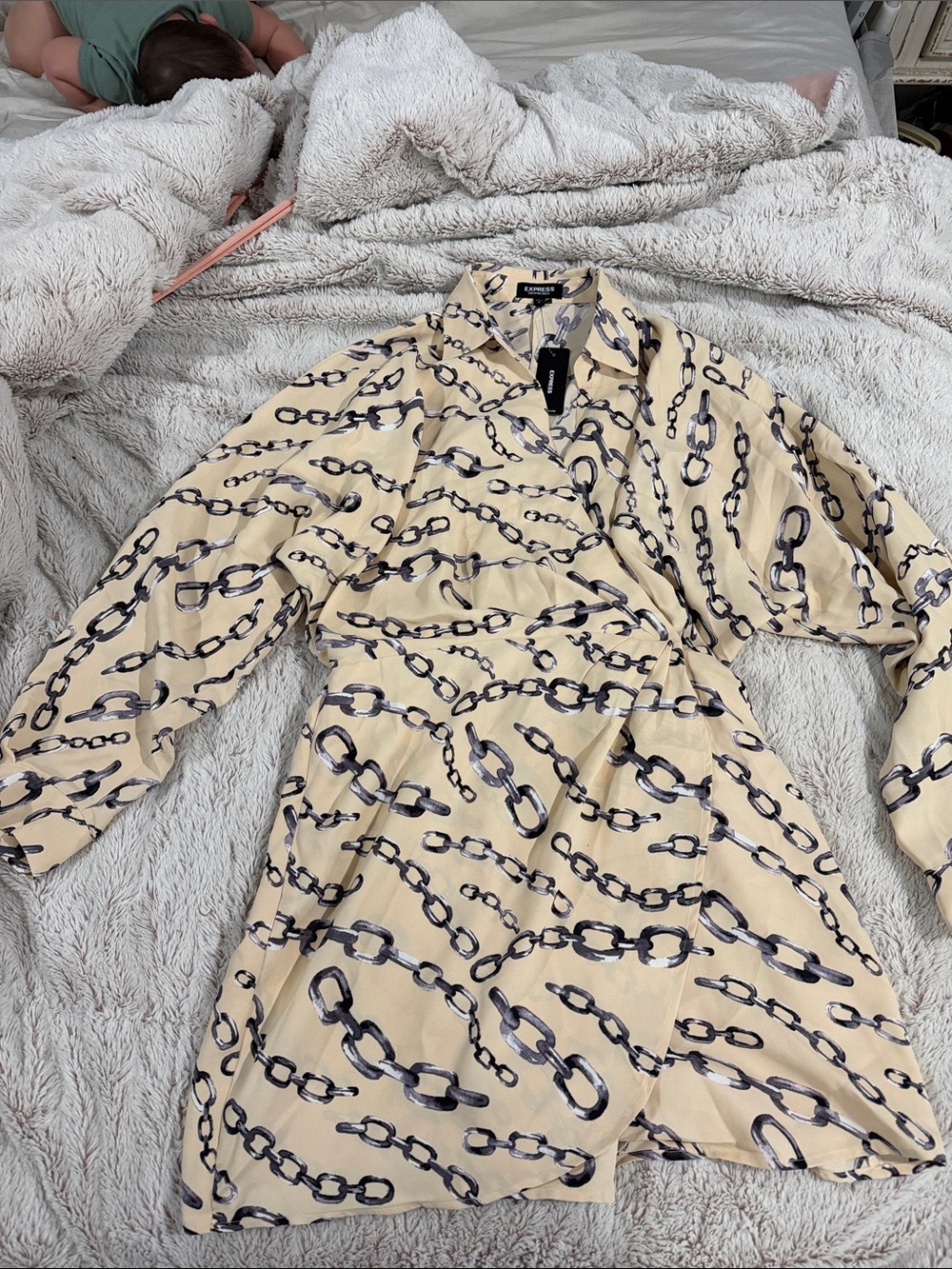 Express Beige Shirt Dress with Black Chain Print